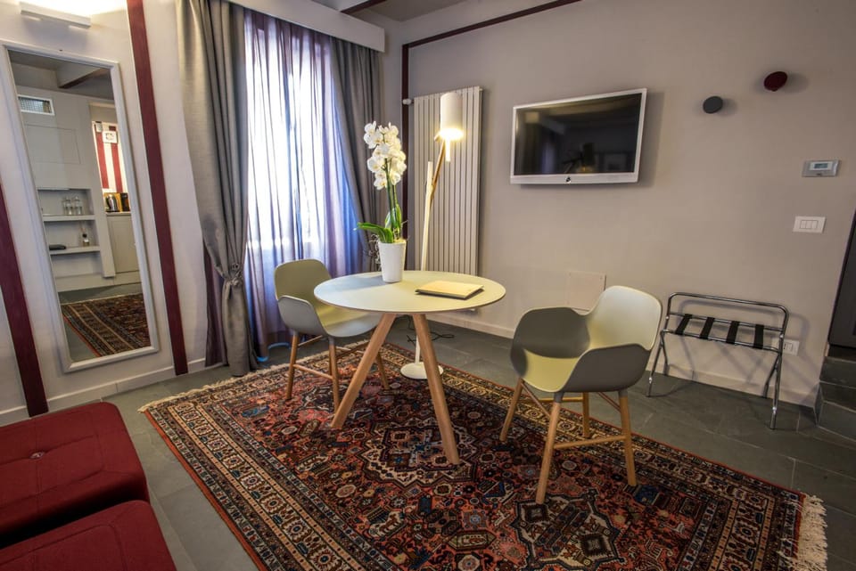 Uve Rooms & Wine Bar Hotel in La Morra