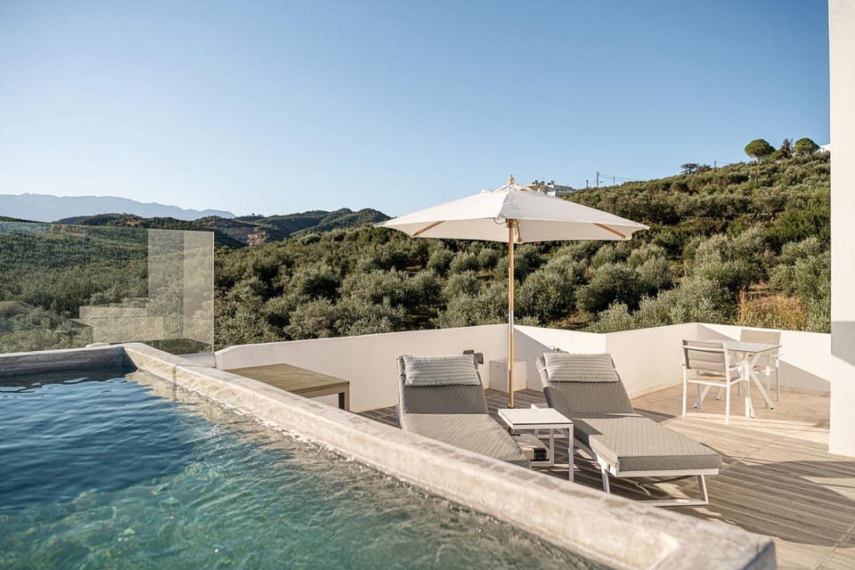 Villa Life Hotel in Agia Marina