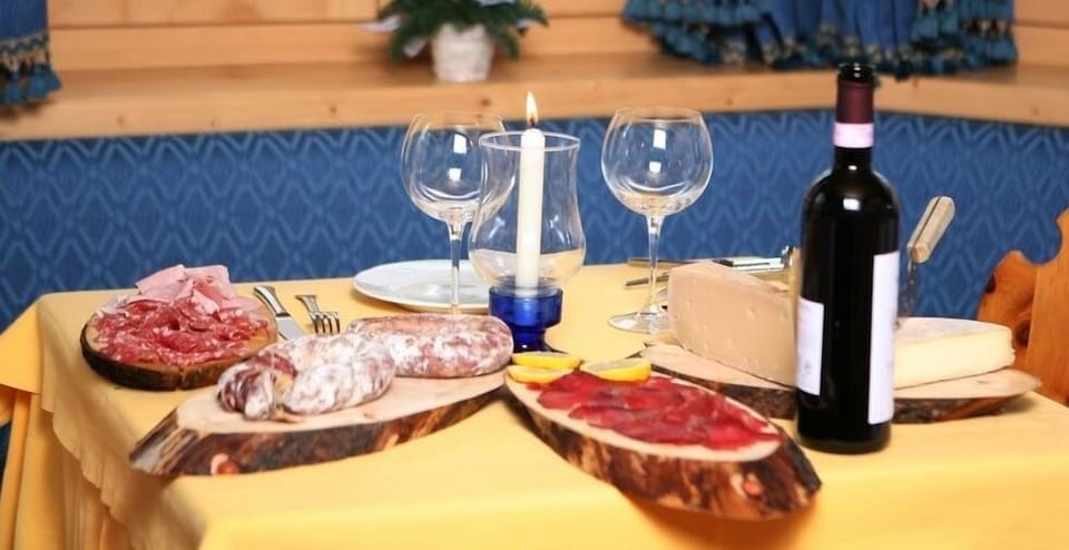 Meuble Cima Bianca Garni Hotel in Bormio