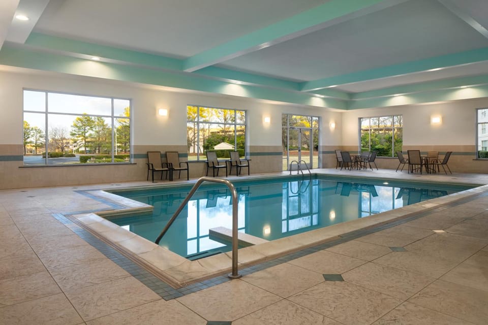 DoubleTree by Hilton Hotel Norfolk Airport Hotel in Norfolk