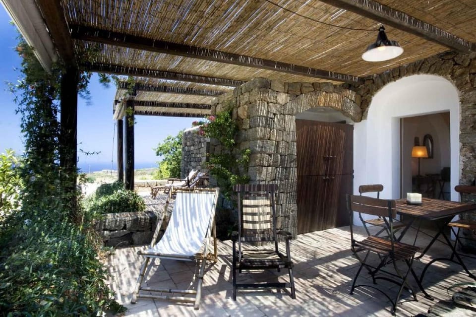 Zubebi Resort in Pantelleria