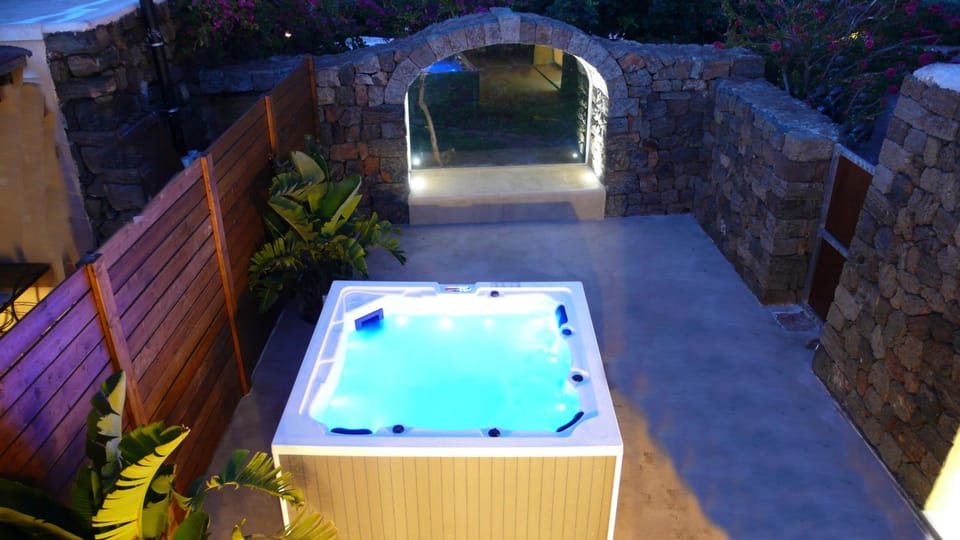 Zubebi Resort in Pantelleria