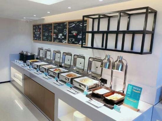 Jiaxing Haiyan Xiaoyu Business Hotel Hotel in Zhejiang