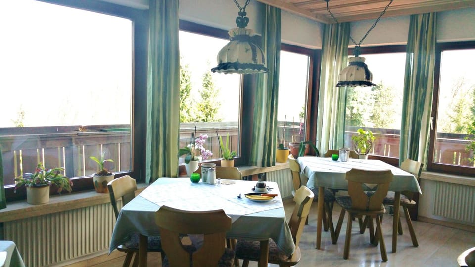 Landgasthof Heldenberg Inn in Ostalbkreis
