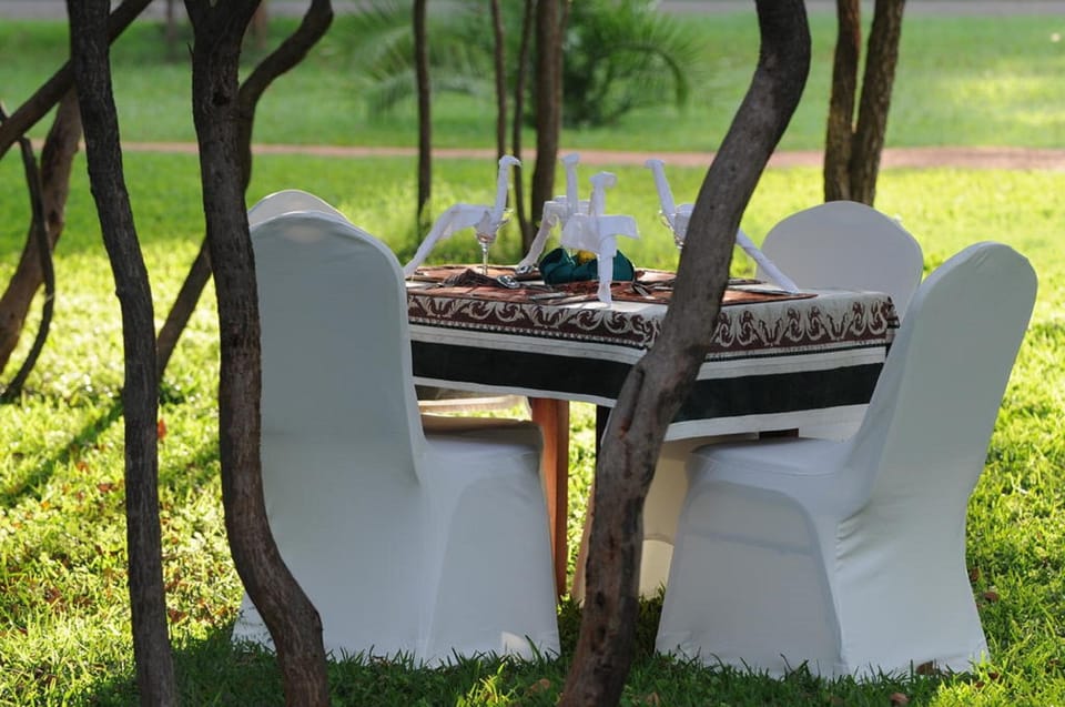 Kaazmein Lodge Hotel in Zimbabwe