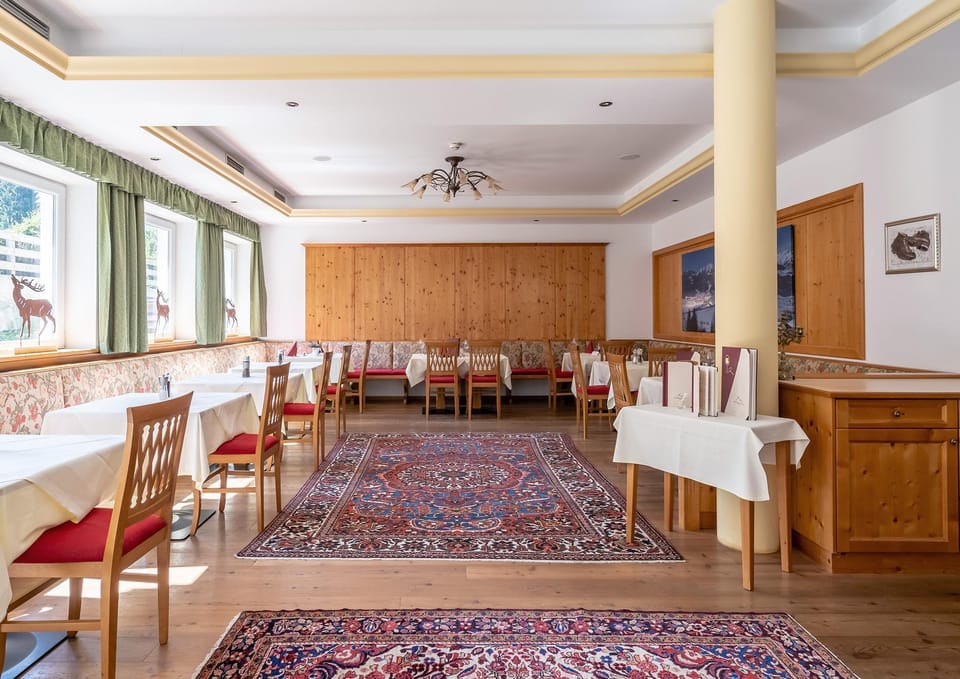 Hotel Vier Jahreszeiten Hotel in Piesendorf