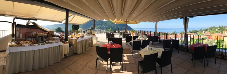 Hotel Villa Ca' Nova ***S Hotel in Garda