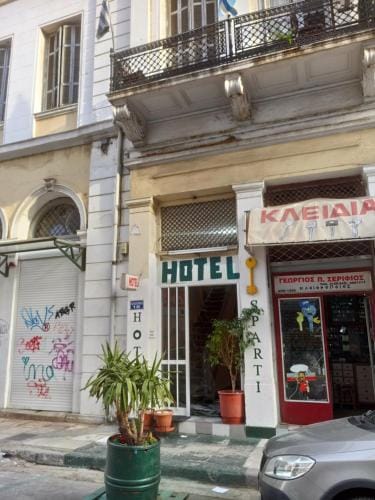 Sparti Hotel in Pireas