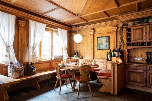 Hotel Zum Hirschen Hotel in Tyrol