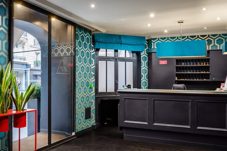 Monceau Elysees Hotel in Paris