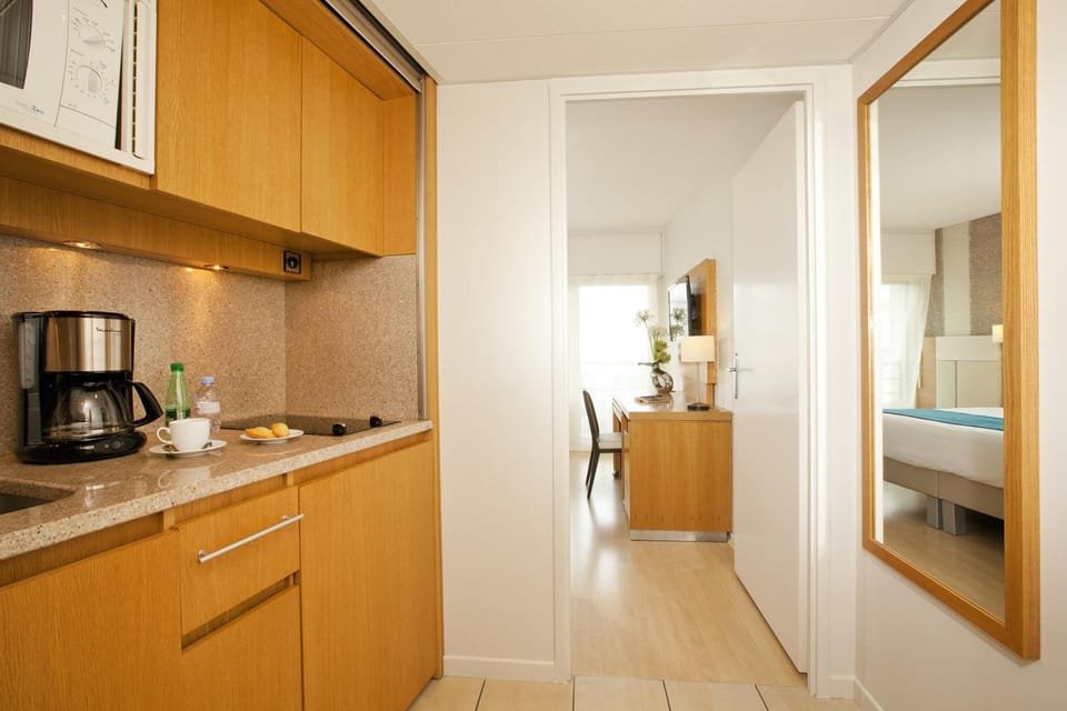 Residhome Courbevoie La Defense Apartment hotel in Courbevoie