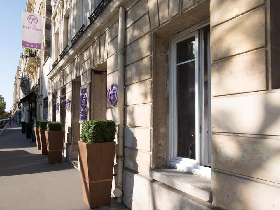 Makom Pereire Hotel in Paris