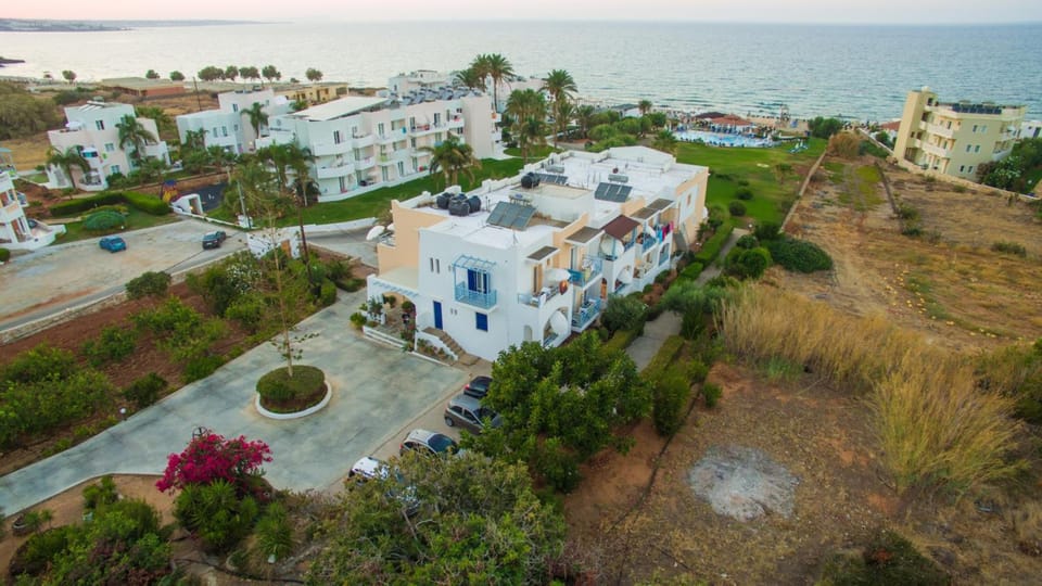 Windmill Apartments 2 Hotel in Malia, Crete