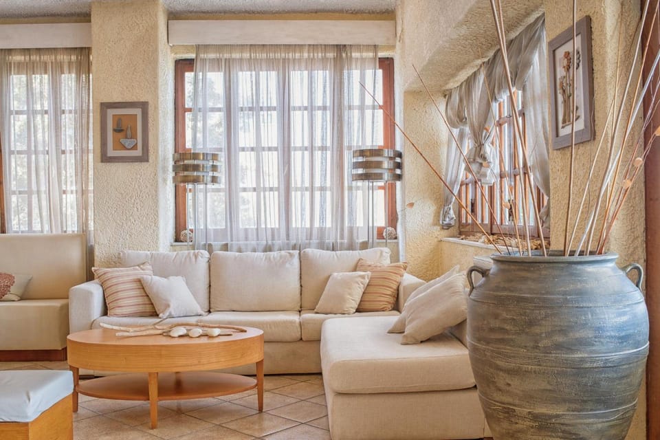 Cavos Bay Hotel & Studios Hotel in Icaria