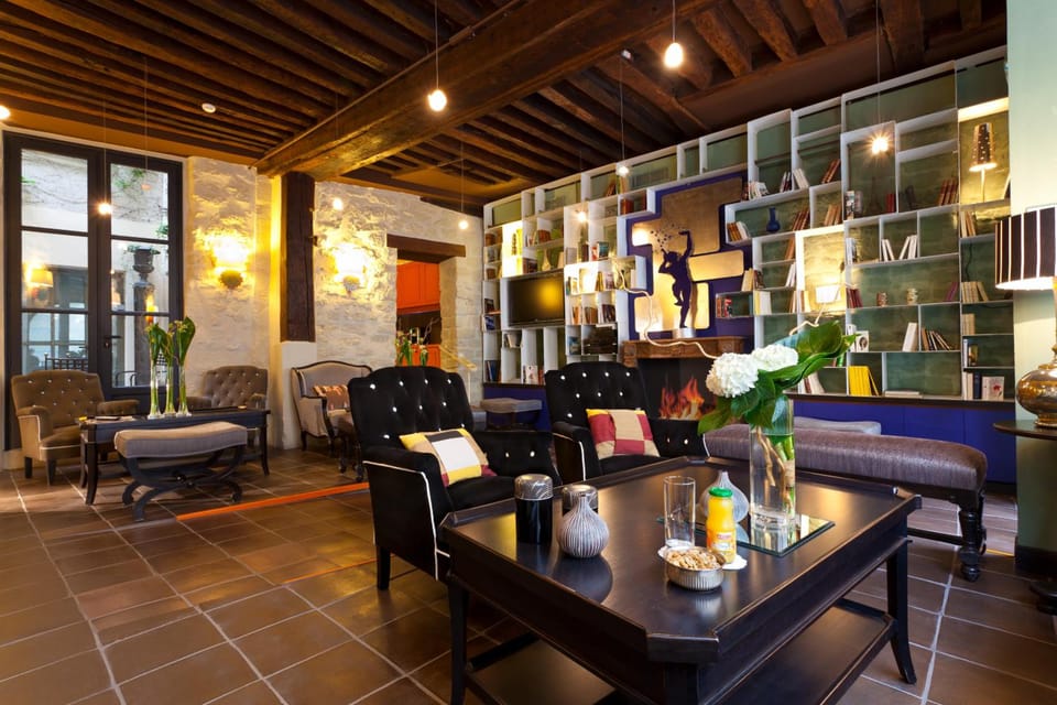 Bar/lounge
