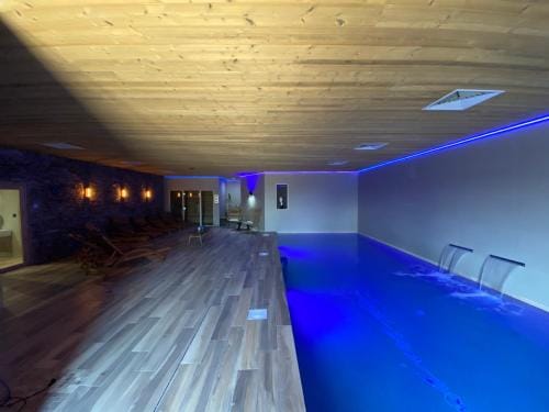 World Hotel Hotel in Auvergne-Rhône-Alpes
