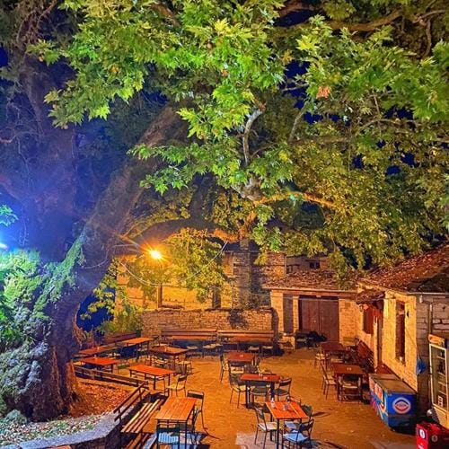 Mystic Lake Hotel in North Macedonia