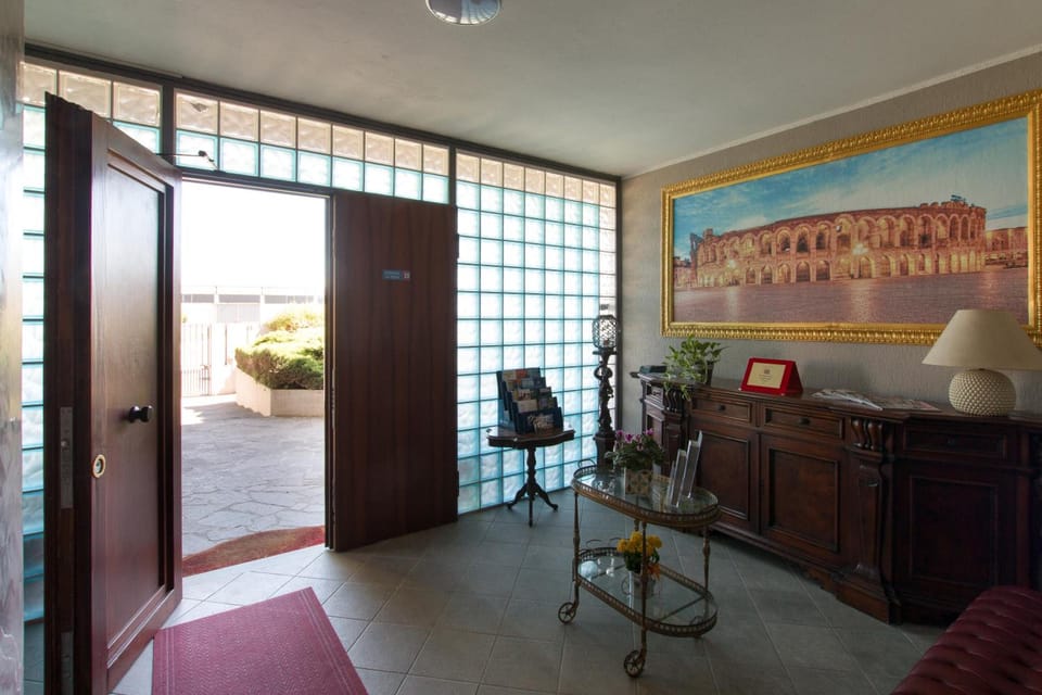 Villa Boninsegna - Wine Enoteca Verdi - Hotel in Verona
