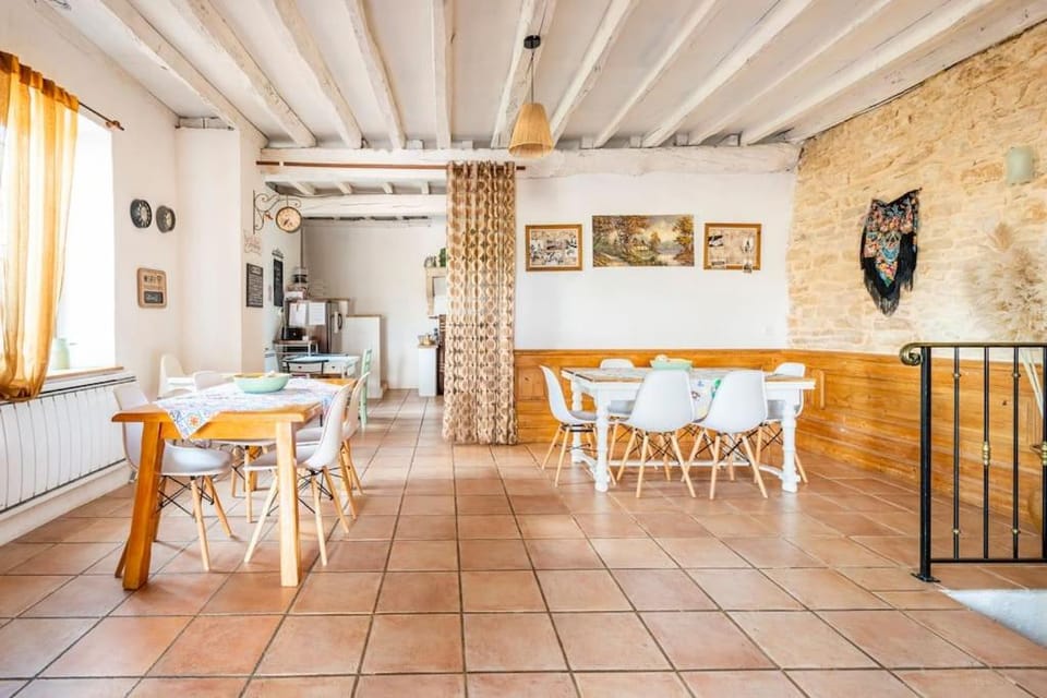 La Maison de la Colline Hotel in Bourgogne-Franche-Comté