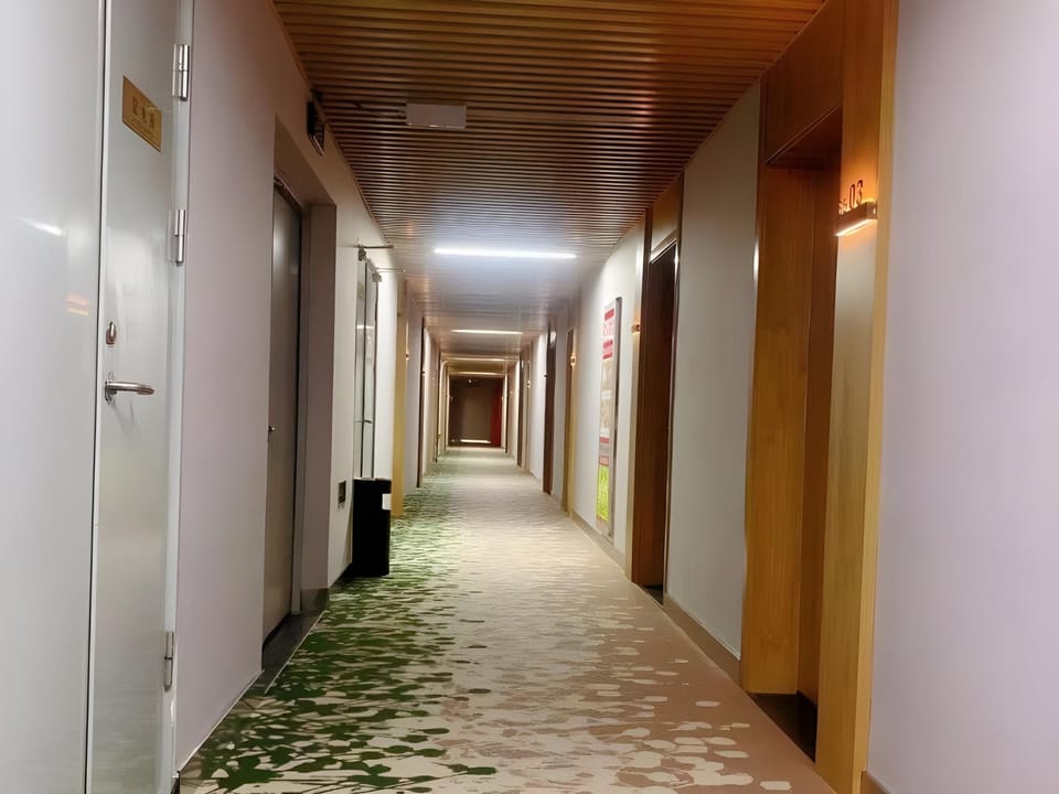 Shell Hotel Wuhu Economic Development Zone Baixian Plaza Hotel in Nanjing