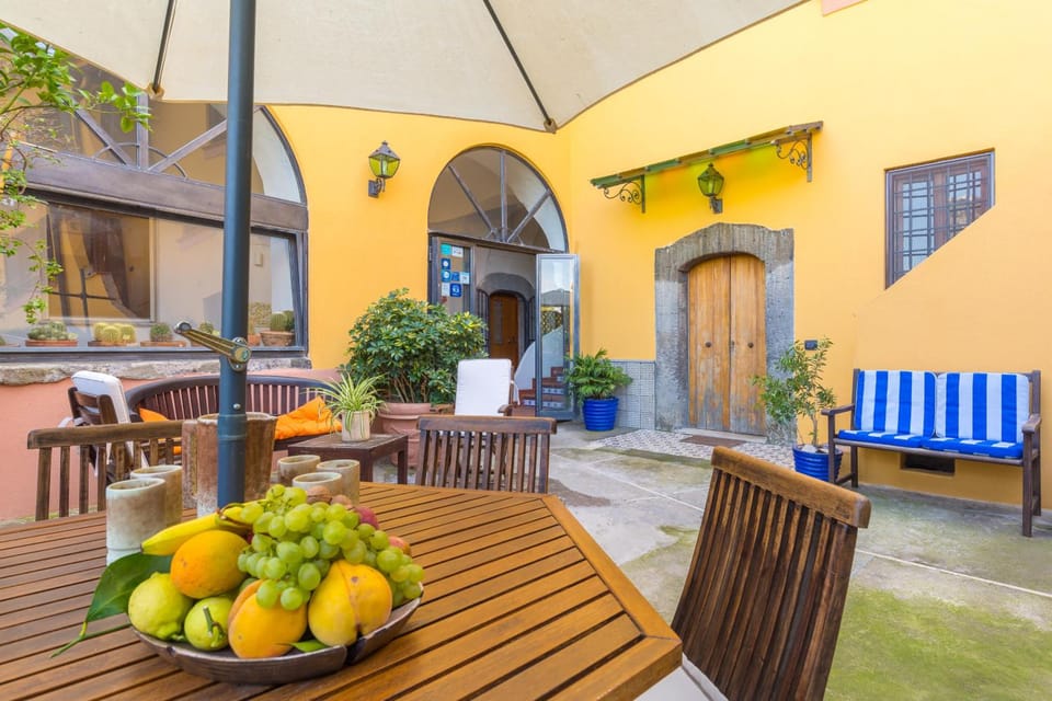 Orchid Corner Guesthouse Hotel in Campania