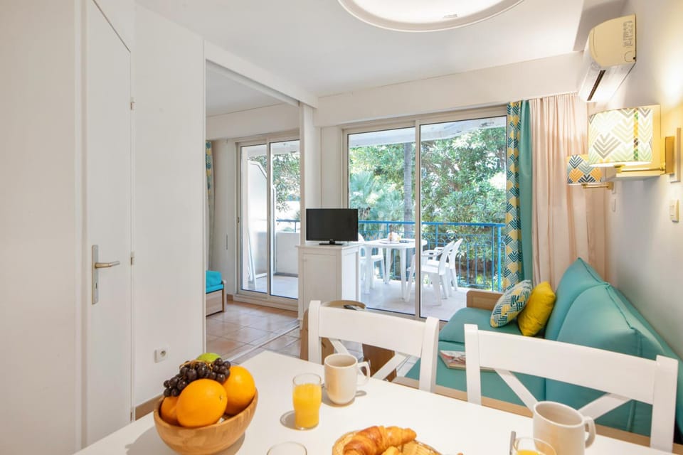 Residence Pierre & Vacances Les Rivages Du Parc Apartment hotel in Menton