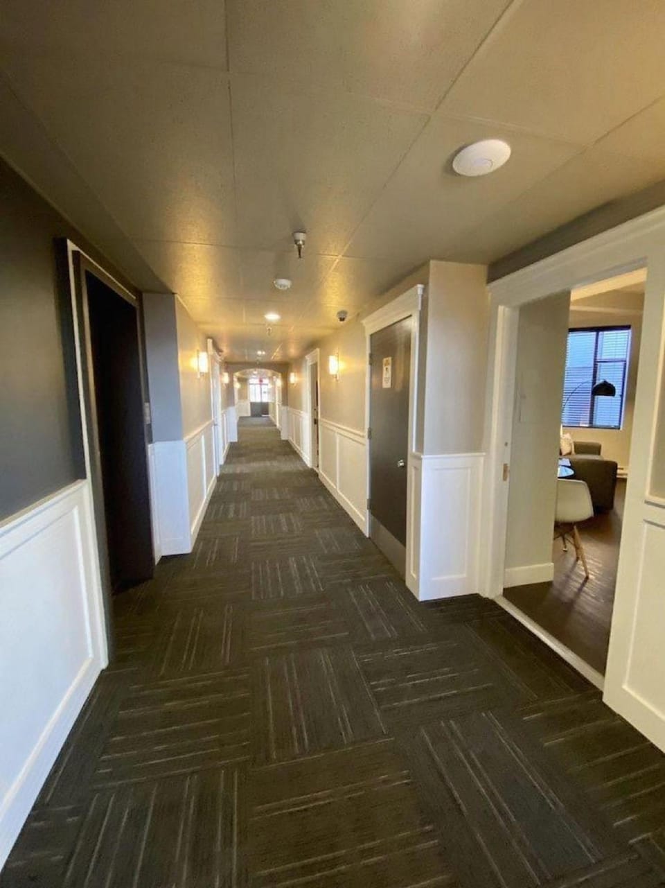 The Oxford Seattle-Downtown Hotel in Pike Place Market
