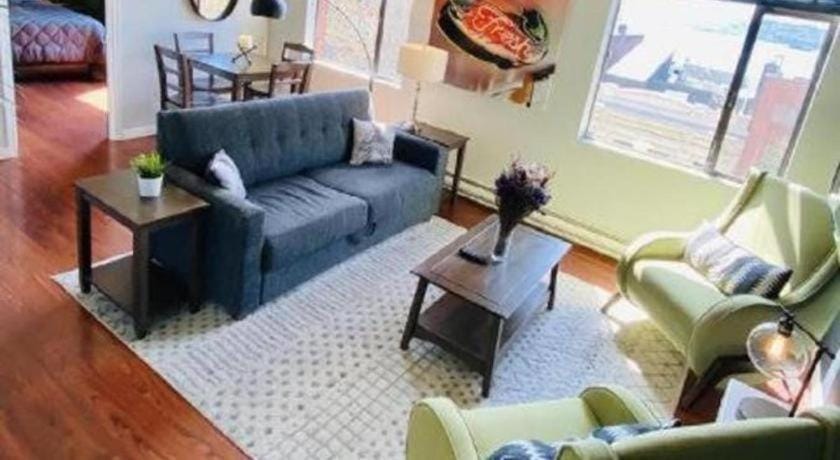 The Oxford Seattle-Downtown Hotel in Pike Place Market
