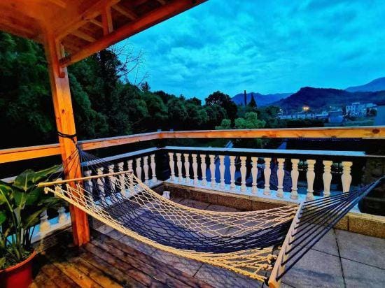 Xiangshan Seaside Homestay Hotel in Zhejiang