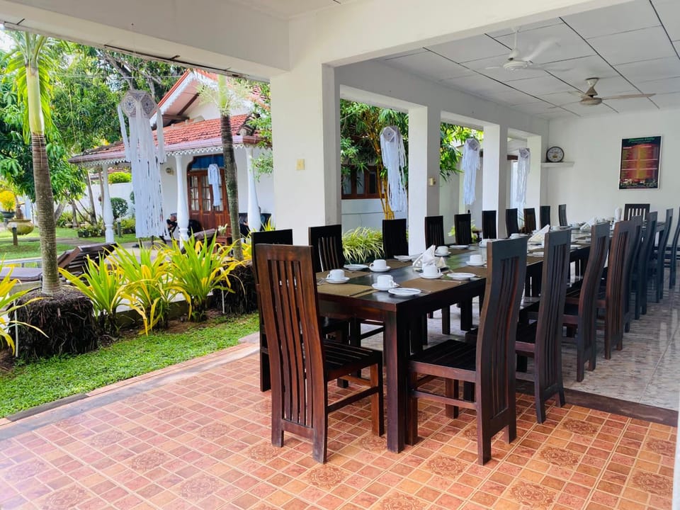 Sujeewani Villa Resort in Negombo