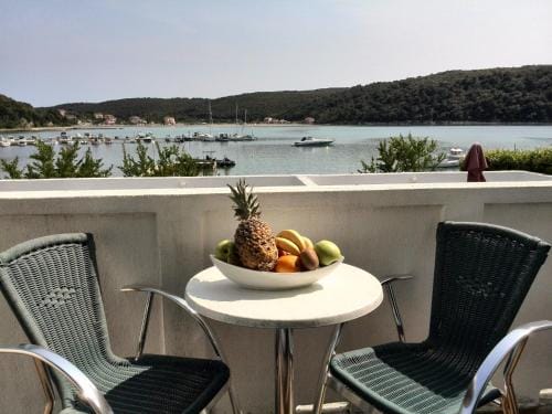 Apartments and rooms with a swimming pool Kampor, Rab - 12773 Hotel in Supetarska Draga