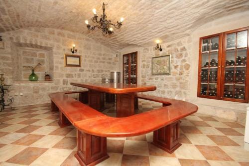 Apartments and rooms by the sea Cavtat, Dubrovnik - 8974 Hotel in Cavtat