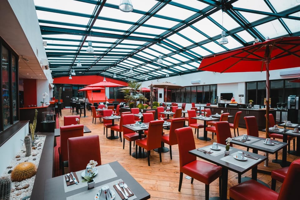 Zenia Hotel & Spa Hotel in Cambrai