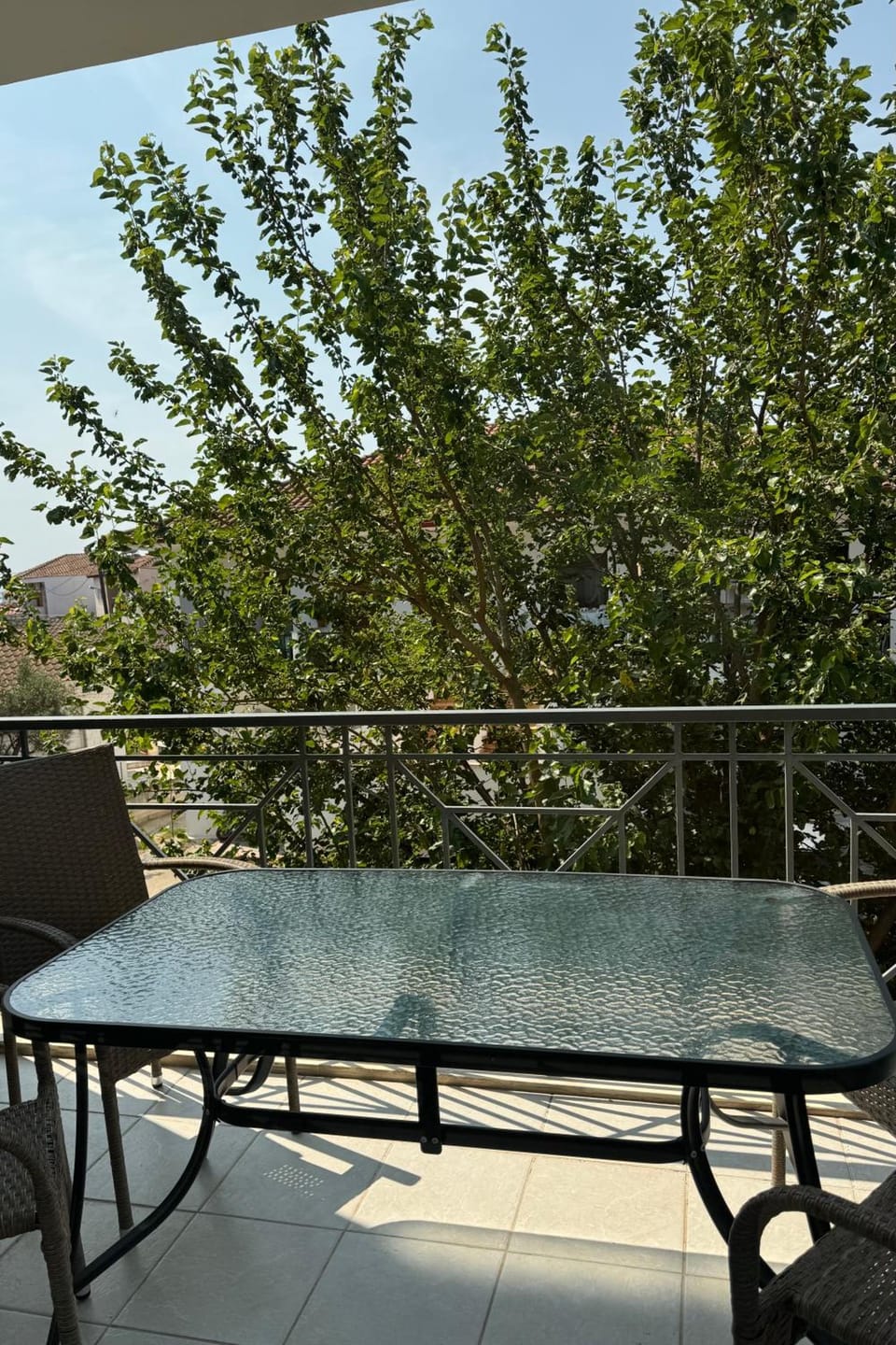 Milos Apartments Hotel in Halkidiki