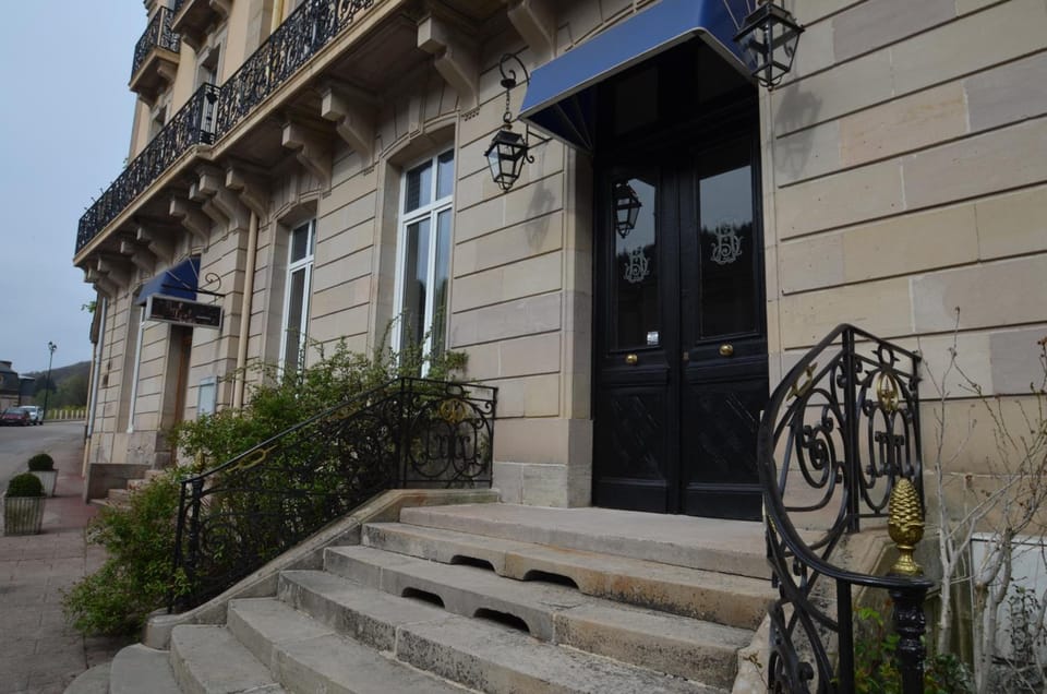 L'Empereur, sa Femme et le petit Prince Hotel in Vosges