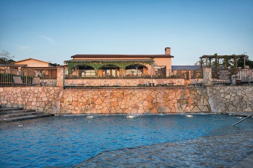 Stablewood Springs Resort Hotel in Rio Grande