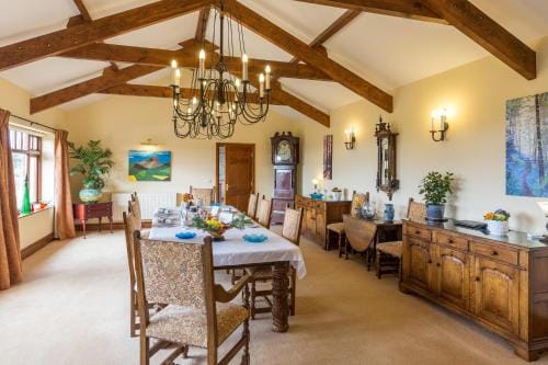 Ael y Bryn Luxury B&B, North Pembrokeshire Hotel in Wales