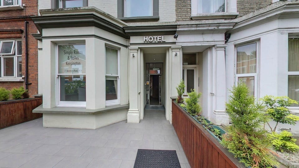Simply Rooms & Suites Hotel Hotel in City of Westminster