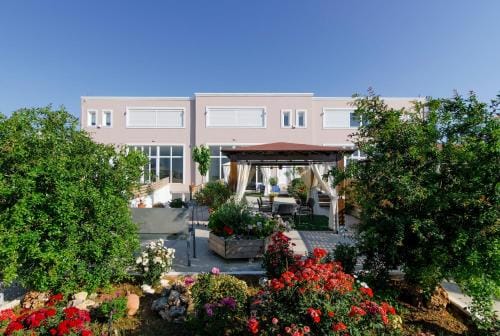 Luxury Suites in Stavromenos Hotel in Crete