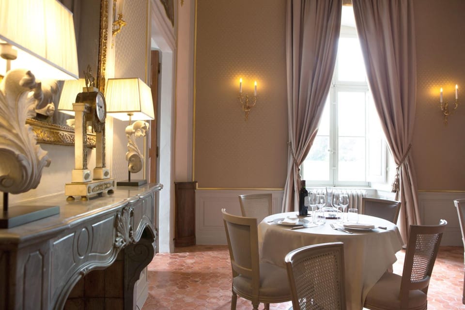 Chateau de Fonscolombe - Relais & Chateaux Hotel in Le Puy-Sainte-Réparade
