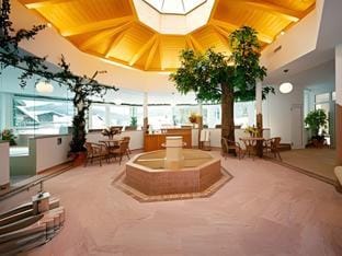 Appartement- und Wellnesshotel Charlotte - 3 Sterne Superior Hotel in Seefeld