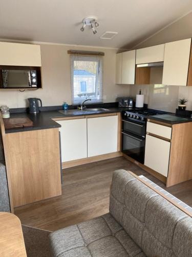 Dixons Den Hot Tub Lodge in England