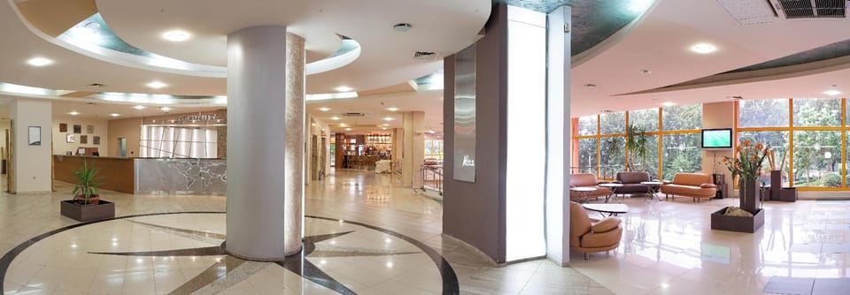 Atlas Hotel - Ultra All Inclusive Hotel in Varna