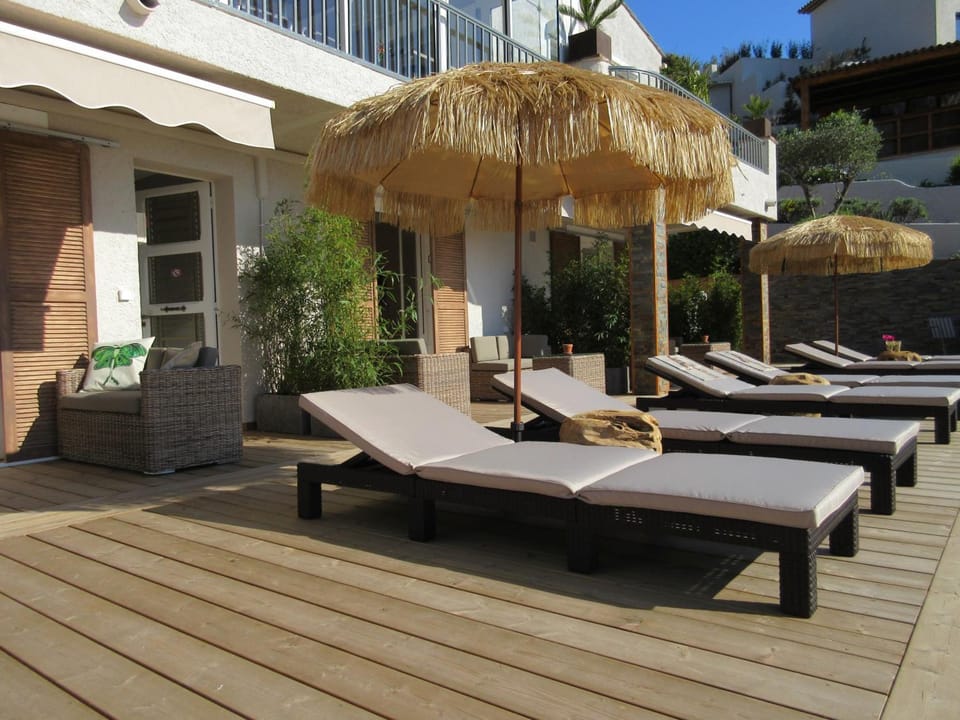 Villa Tricoli B&B avec Piscine Hotel in Roquebrune-sur-Argens