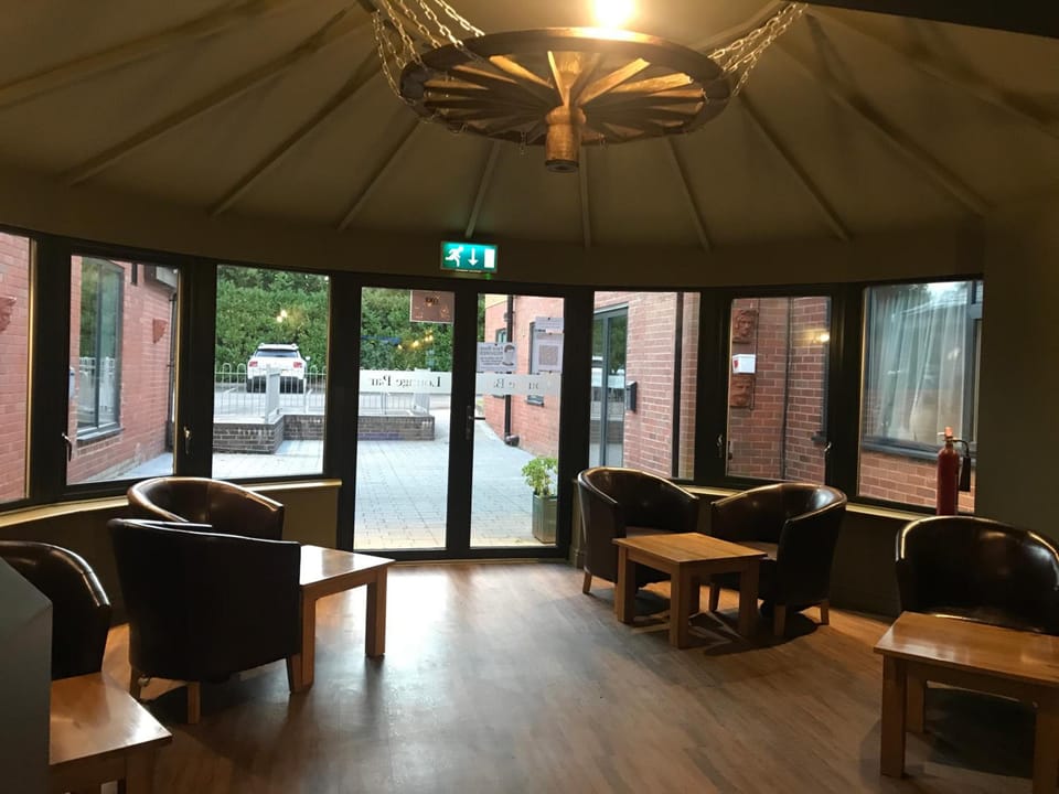 Beverley Hotel Hotel in Walsall