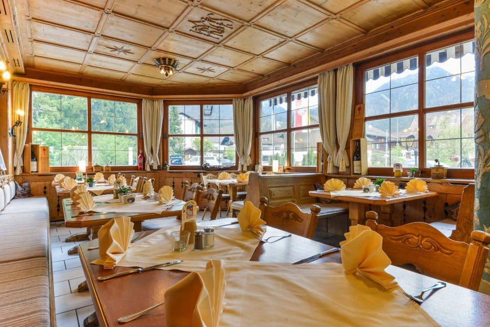 Schmied von Kochel Hotel in Kochel