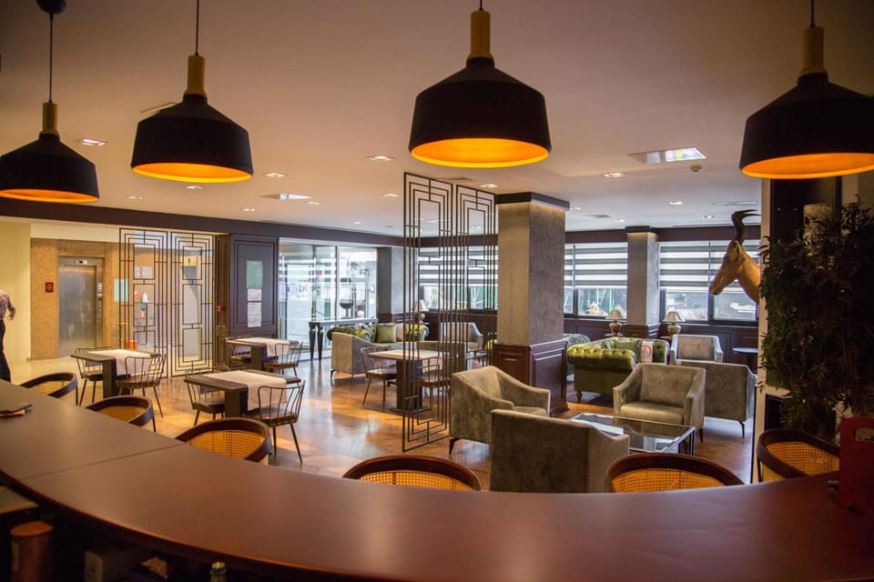 Bar/lounge