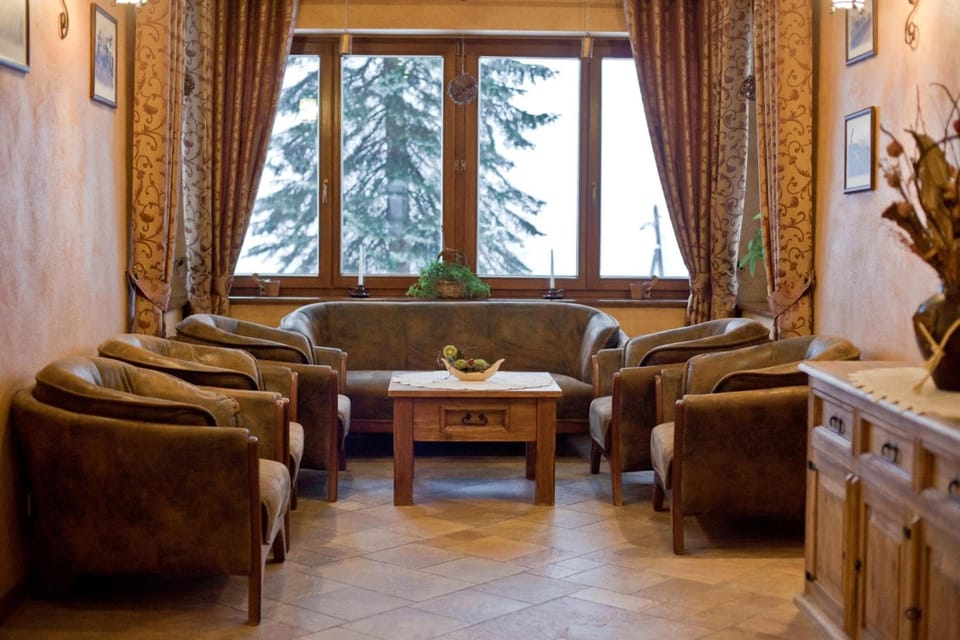 Hotel Dwor Karolowka Hotel in Zakopane
