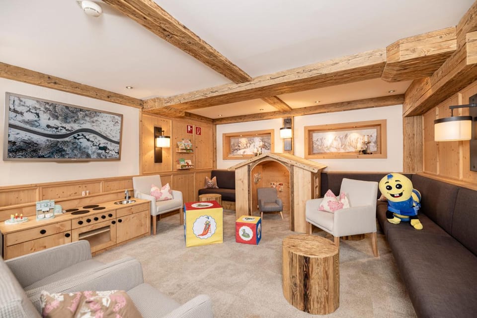 Kinder- & Gletscherhotel Hintertuxerhof Hotel in Tyrol