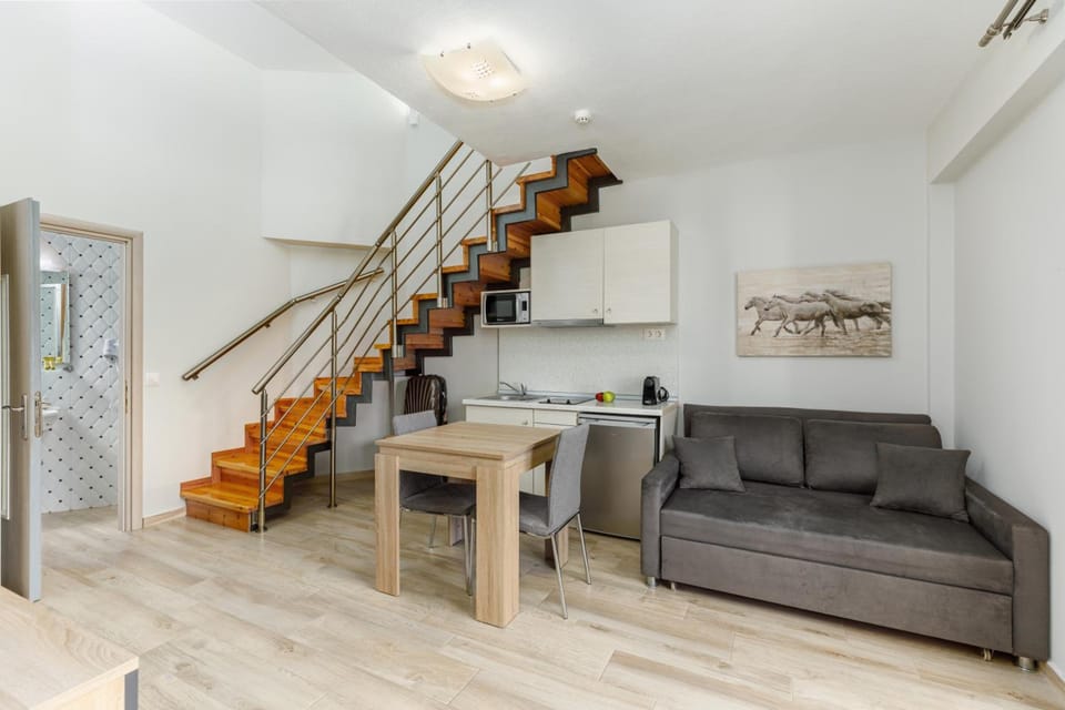 Ilis Villas Hotel in Nikiti